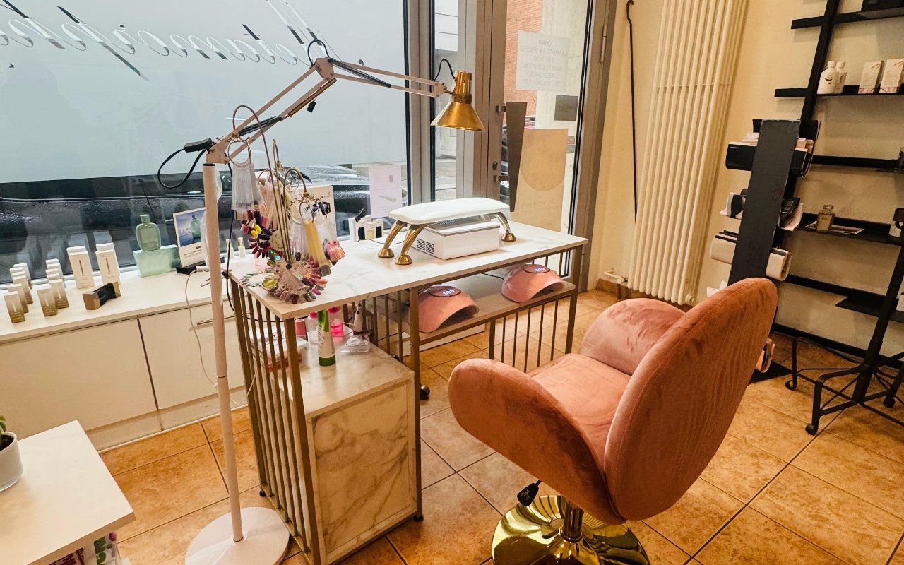 Interno di Yaya Beauty Lounge 1